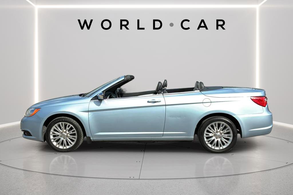 Used 2013 Chrysler 200 Limited FWD image 6