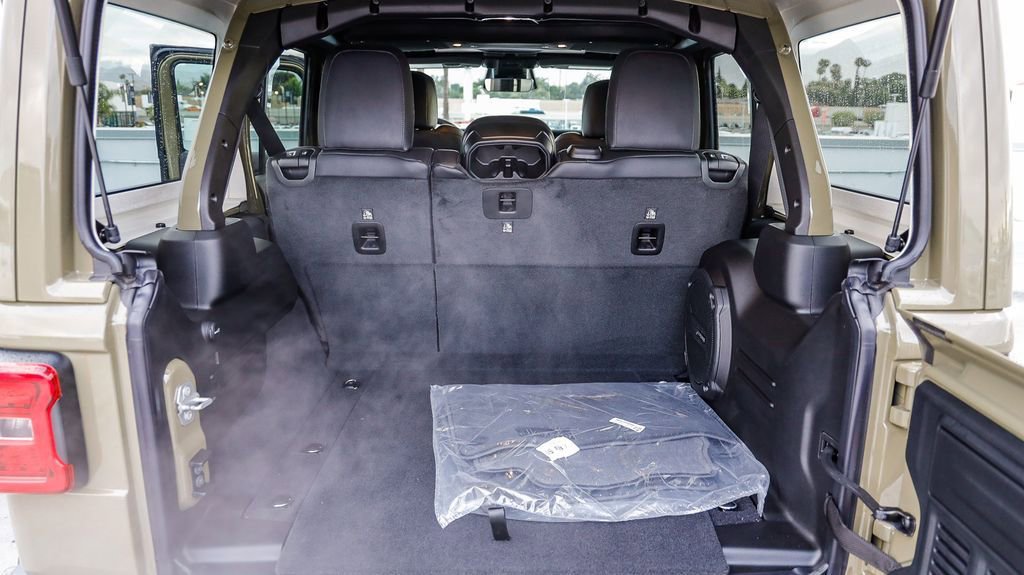 New 2026 Jeep Wrangler Sahara image 31