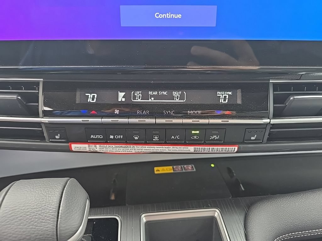 Used 2026 Toyota Sienna XLE AWD/4WD image 25