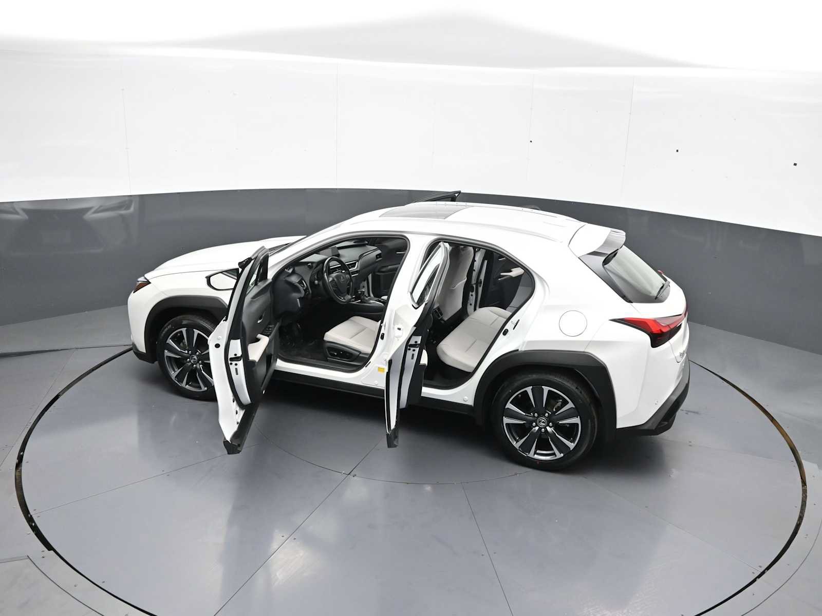 Used 2021 Lexus UX 250h w/ Premium Package AWD/4WD image 45