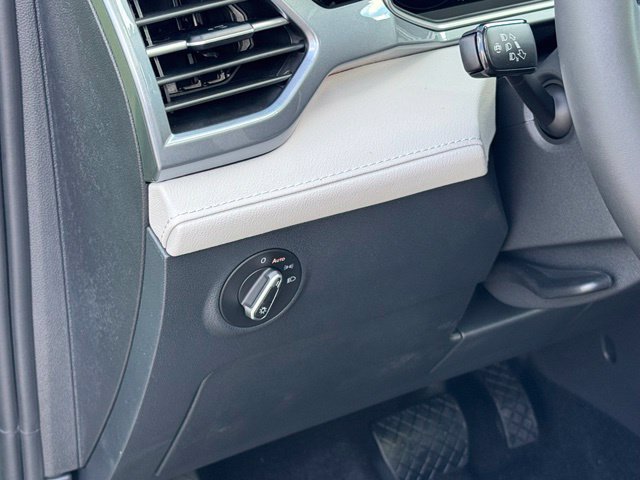 New 2027 Volkswagen Taos SEL AWD/4WD image 33
