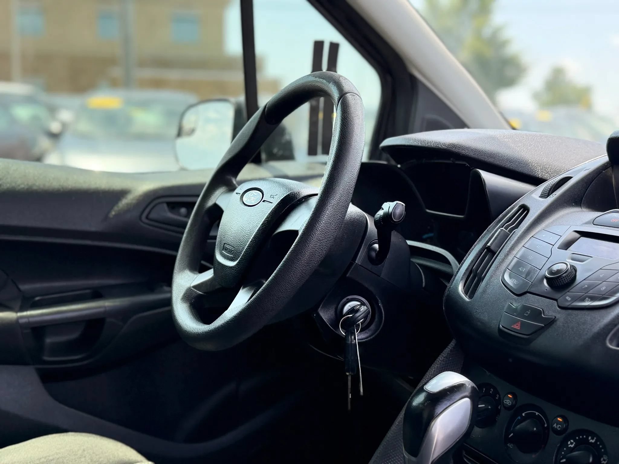 Used 2015 Ford Transit Connect XL FWD image 22