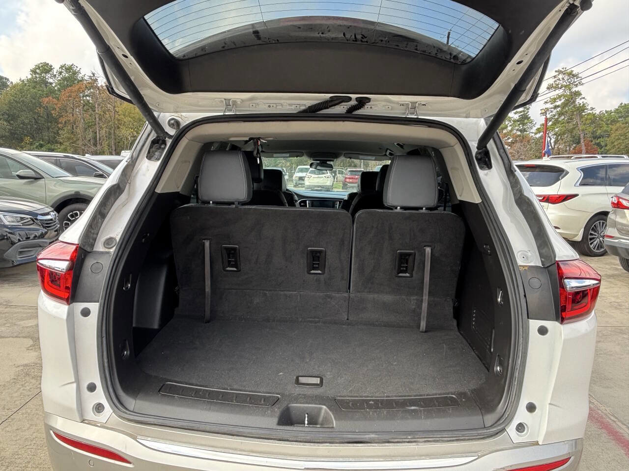 Used 2021 Buick Enclave Essence w/ Sound and Sites Package FWD image 8