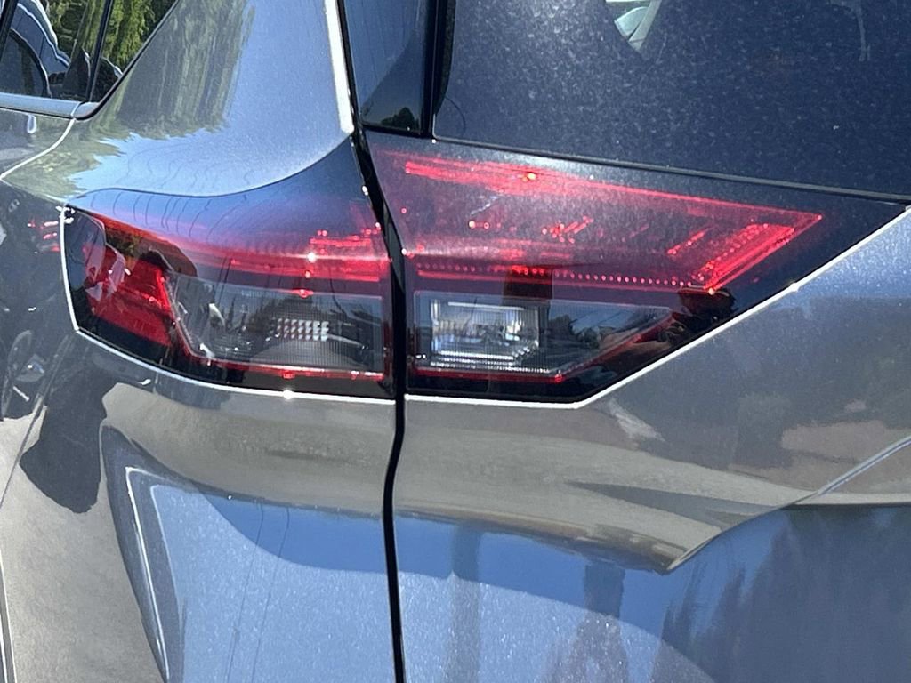 New 2026 Nissan Rogue SV AWD/4WD image 13