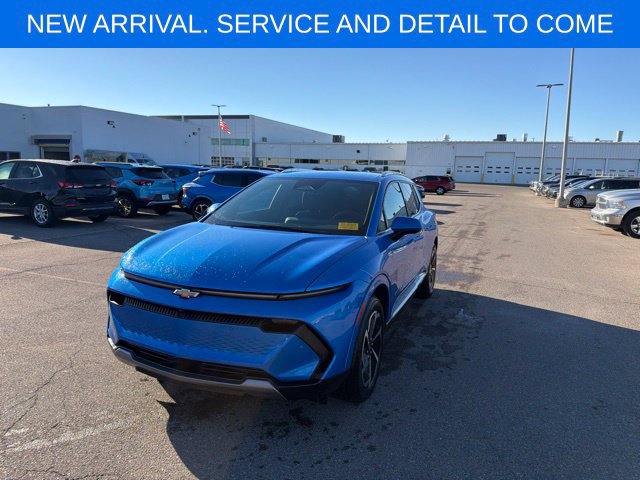 Certified 2024 Chevrolet Equinox EV LT w/ Active Safety Package 3 FWD image 1