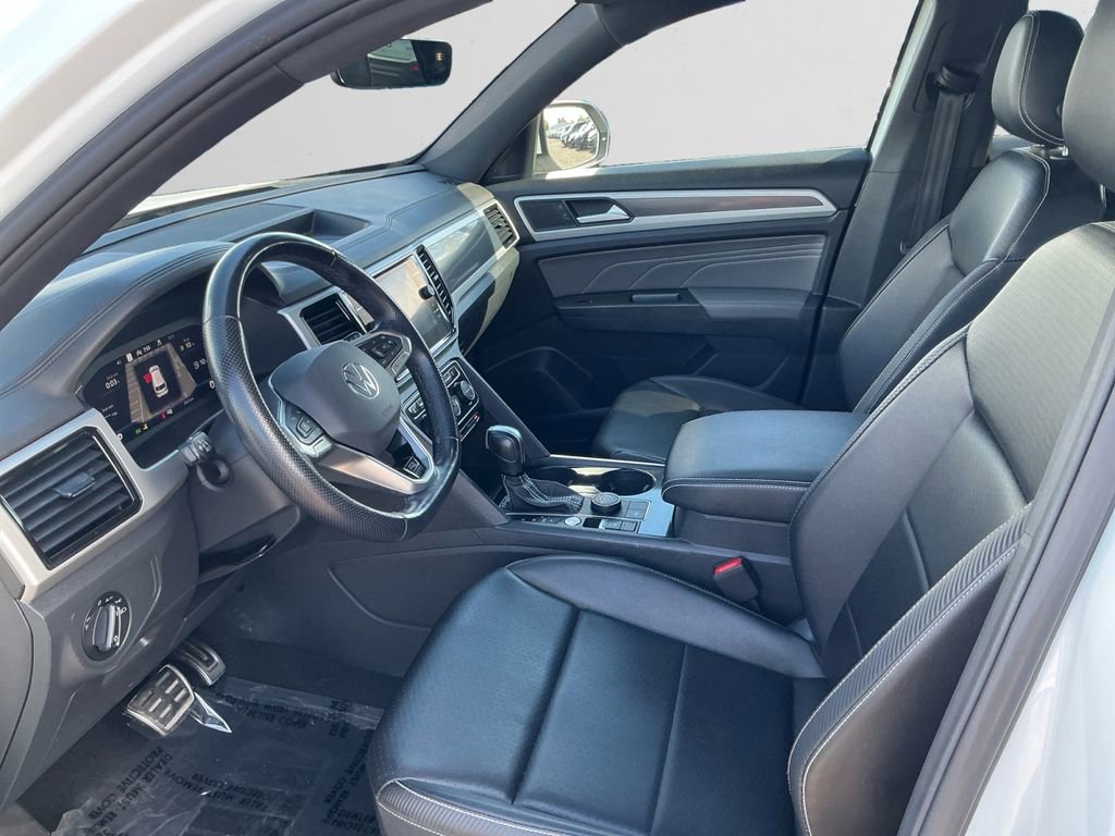 Used 2022 Volkswagen Atlas Cross Sport SEL R-Line w/ Cross Sport MDO Package AWD/4WD image 9