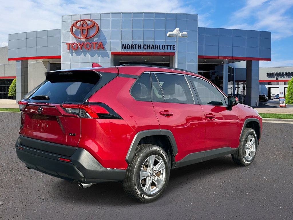 Used 2023 Toyota RAV4 XLE w/ Convenience Package FWD image 7