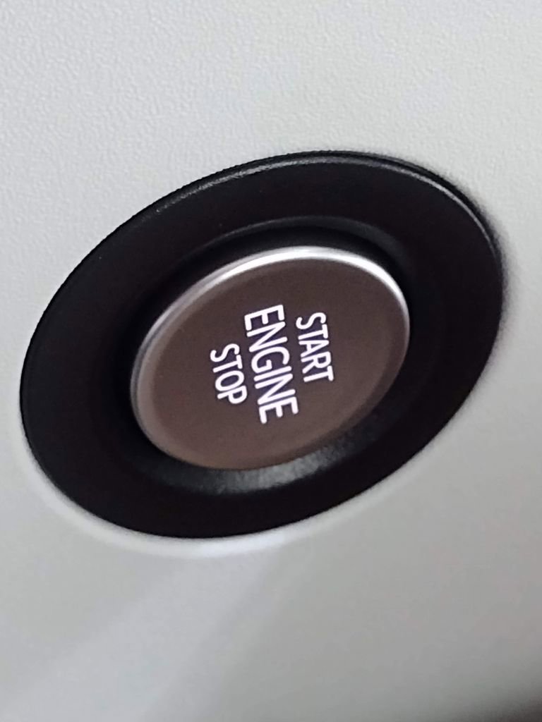 New 2025 Volkswagen ID. Buzz 1st Edition image 40