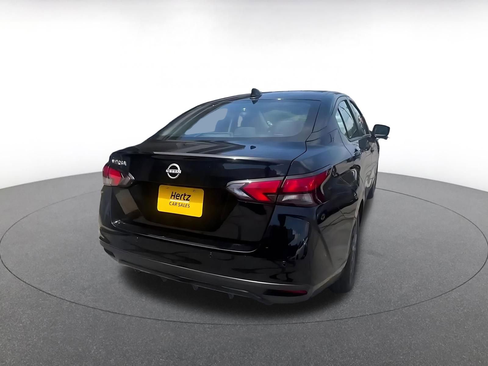 Used 2025 Nissan Versa SV FWD image 16