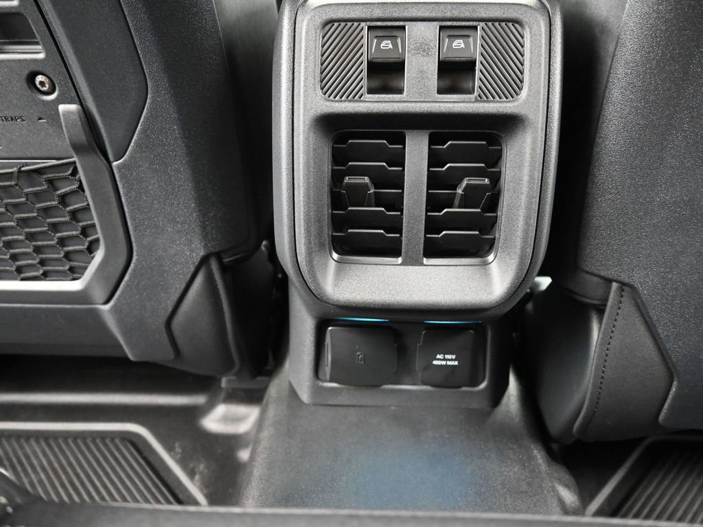 New 2025 Ford Bronco Badlands w/ Sasquatch Package image 15