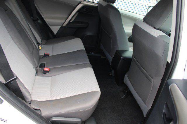 Used 2013 Toyota RAV4 LE FWD image 10