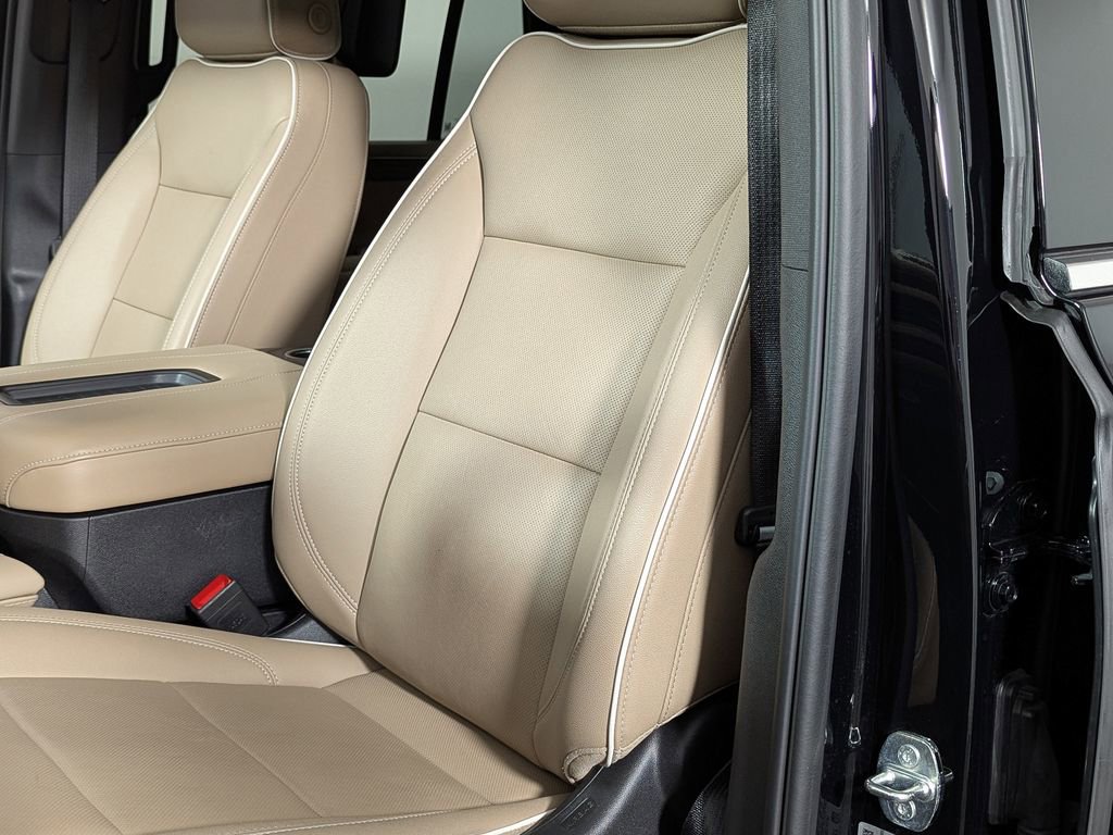 Used 2024 Chevrolet Tahoe Premier image 19
