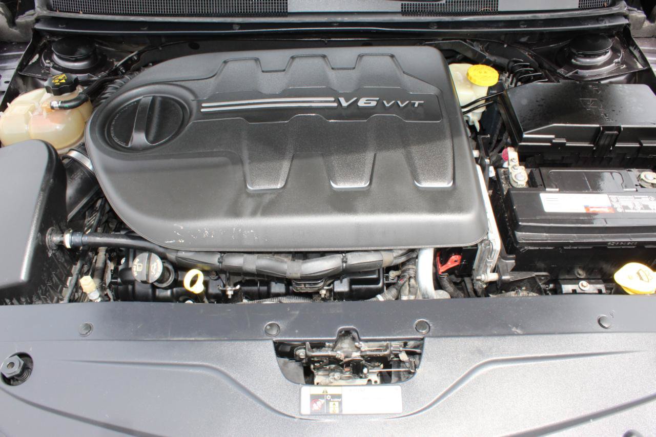 Used 2016 Chrysler 200 S AWD/4WD image 30