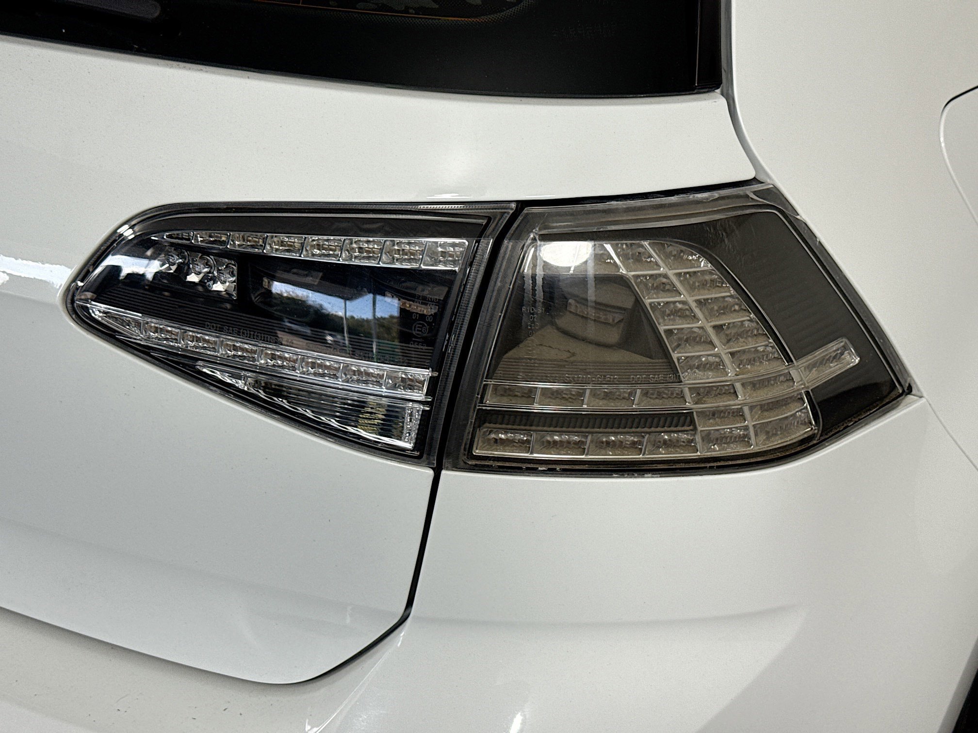 Used 2017 Volkswagen GTI SE image 34