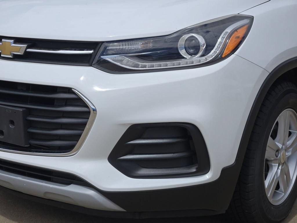 Used 2020 Chevrolet Trax LT w/ LT Convenience Package FWD image 30