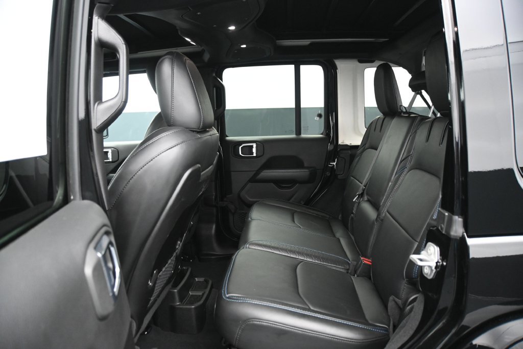 Used 2024 Jeep Wrangler High Altitude AWD/4WD image 17
