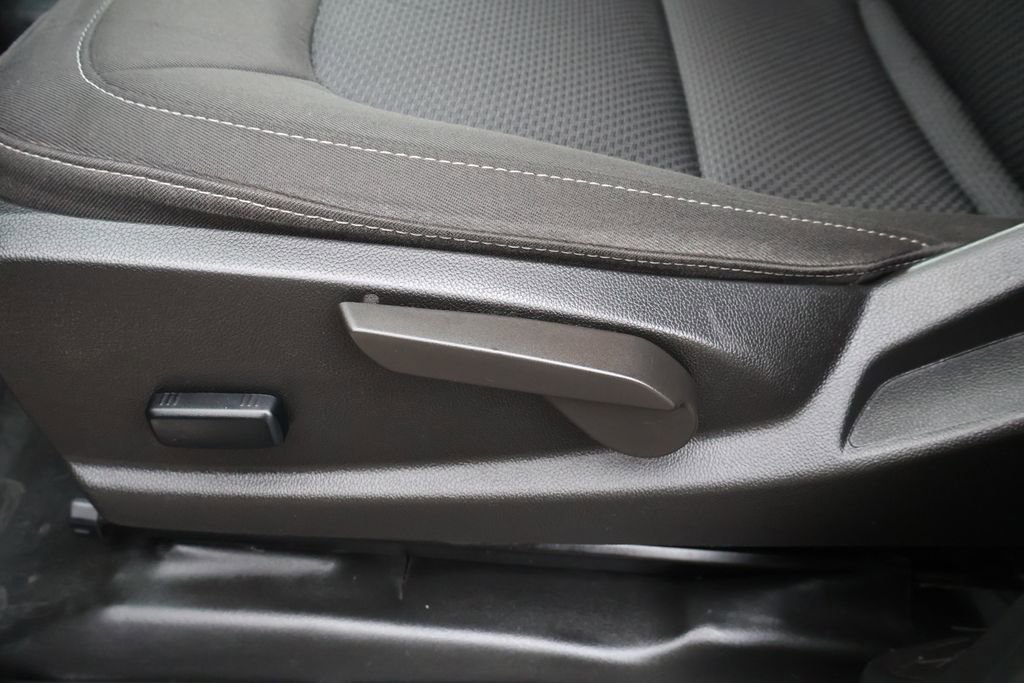 Certified 2022 Chevrolet Colorado LT w/ Fleet Safety Package image 18