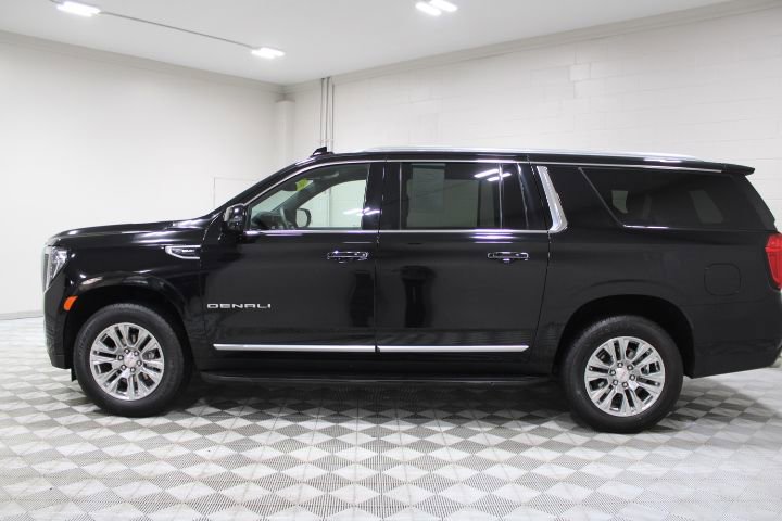 Used 2024 GMC Yukon XL Denali image 8