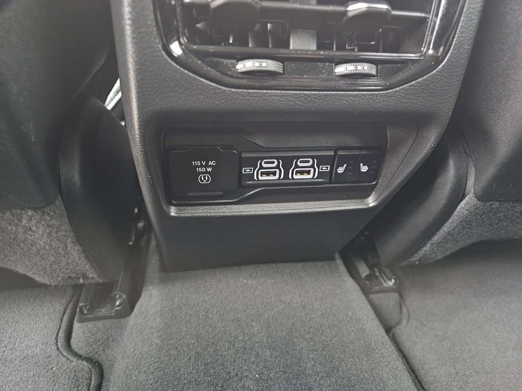 Used 2024 Jeep Grand Cherokee Limited image 21