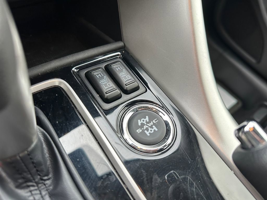 Used 2025 Mitsubishi Eclipse Cross LE image 30