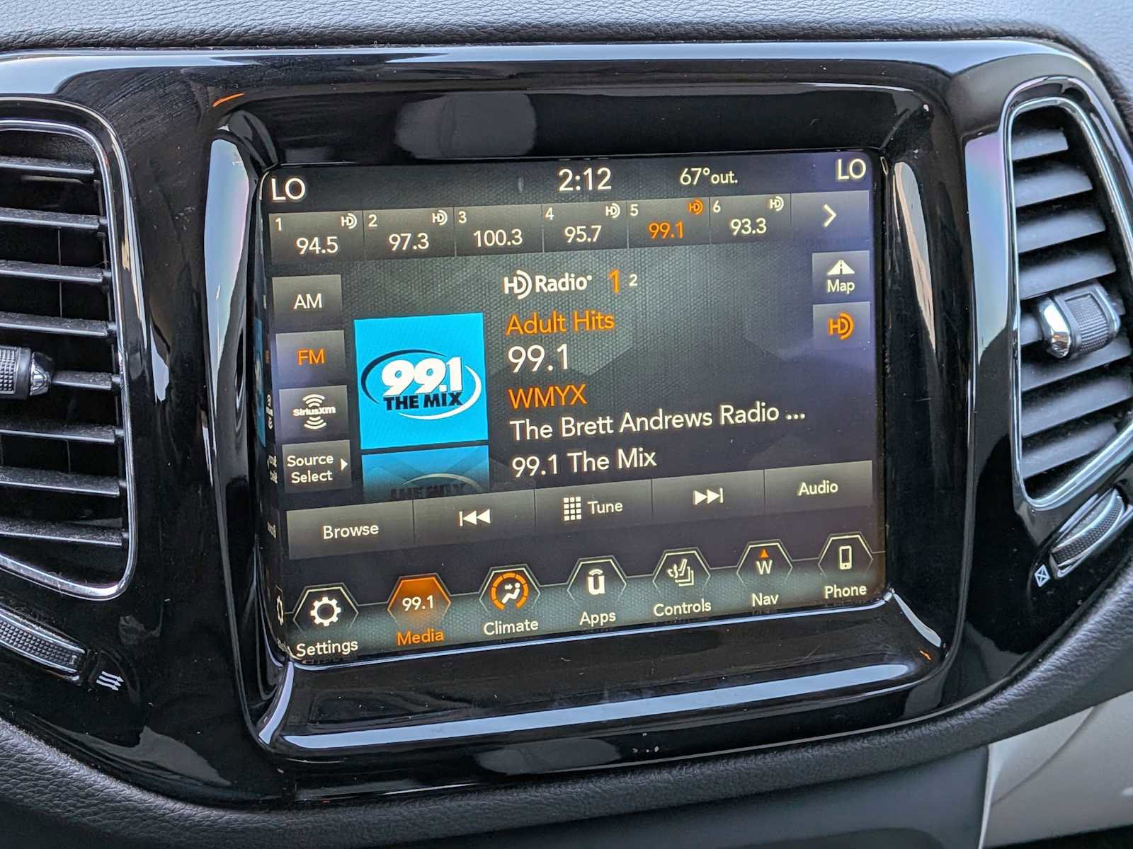 Used 2018 Jeep Compass Limited w/ Navigation Group FWD image 29