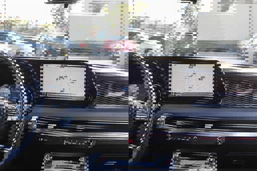 Used 2023 Hyundai Palisade Calligraphy image 17