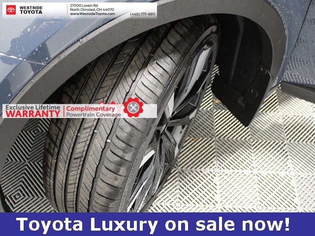 New 2026 Toyota Crown Platinum image 11