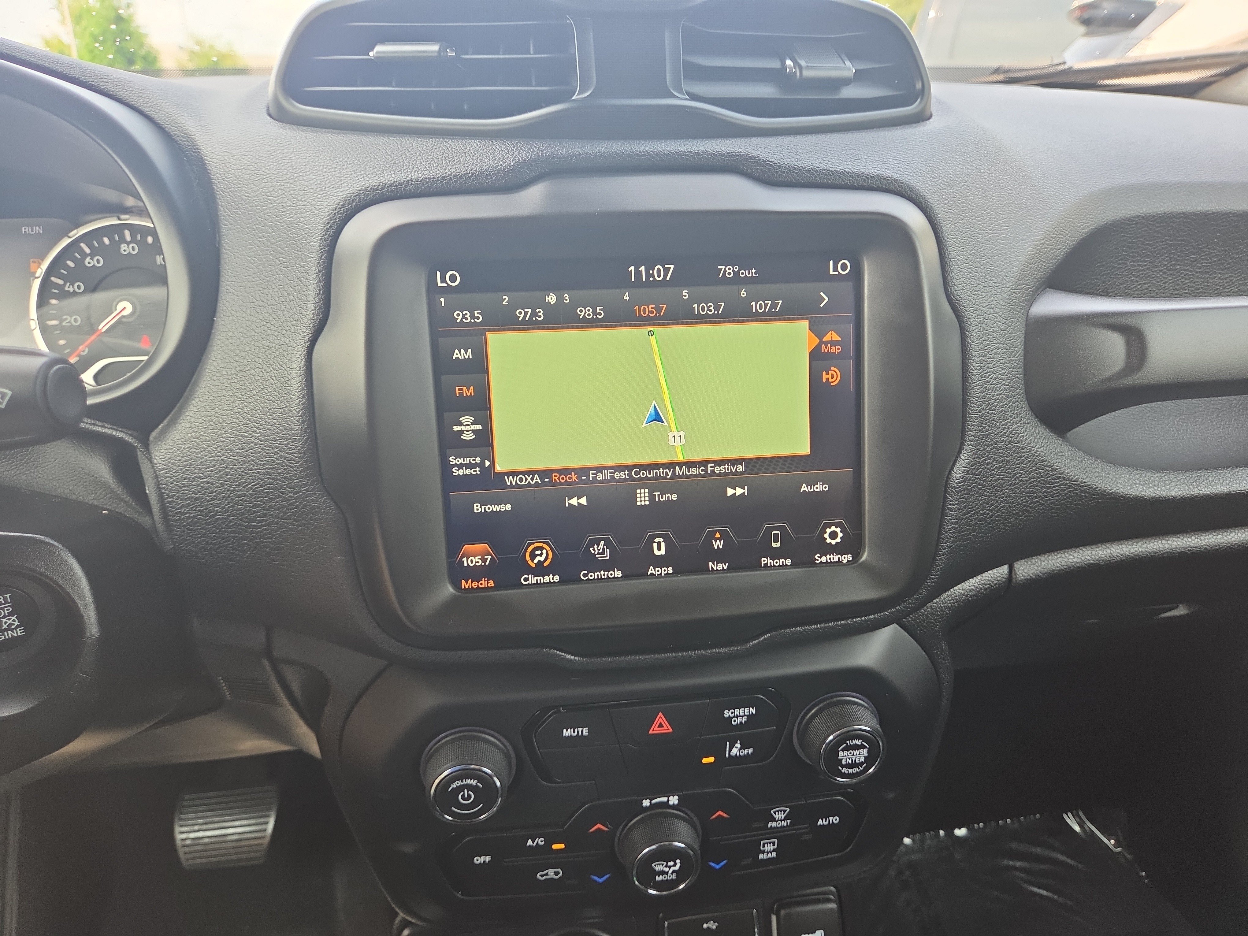 Certified 2022 Jeep Renegade Limited AWD/4WD image 6