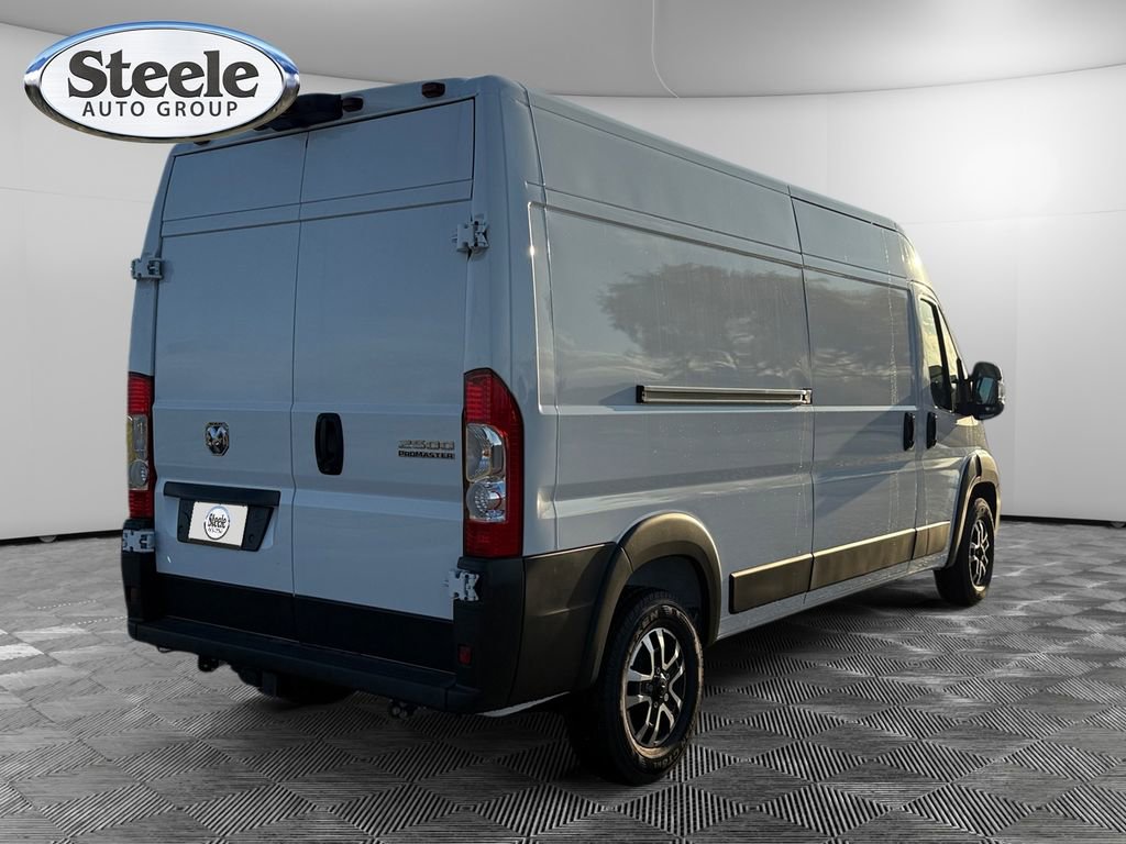 New 2026 RAM ProMaster 2500 w/ Quick Order Package 22G SLT image 5