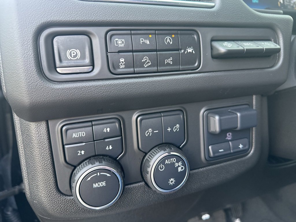 Certified 2024 Chevrolet Tahoe Premier w/ Advanced Technology Package image 24