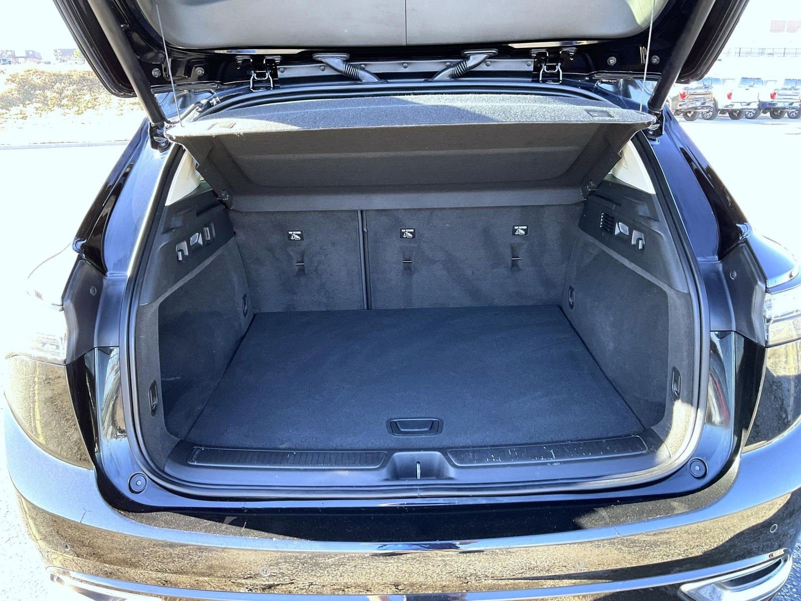 Certified 2023 Buick Envision Avenir image 18