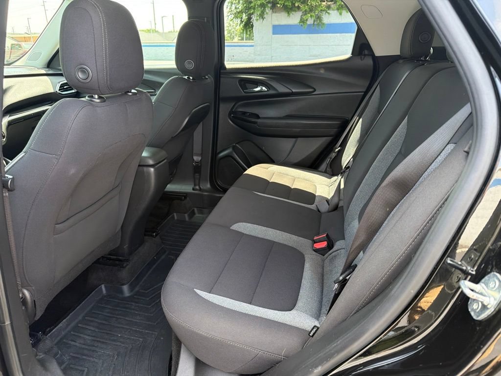 Used 2022 Chevrolet TrailBlazer LT FWD image 18