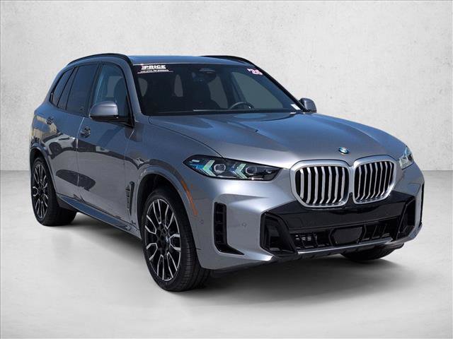 Used 2026 BMW X5 xDrive40i w/ M Sport Package AWD/4WD image 3