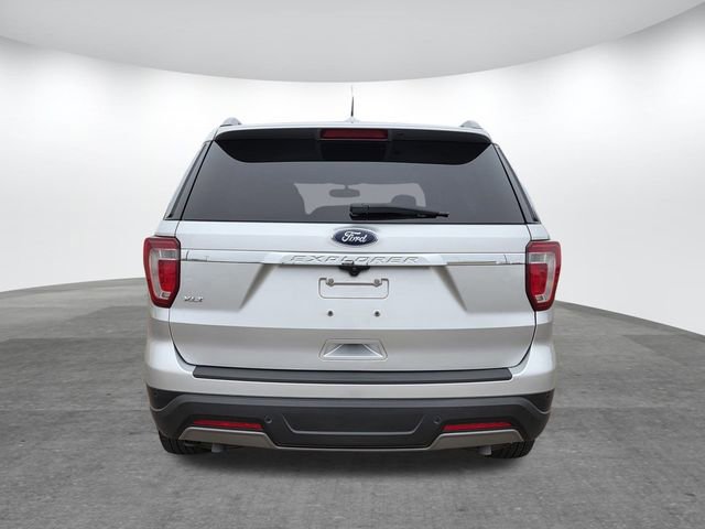 Used 2019 Ford Explorer XLT w/ Equipment Group 201A image 5