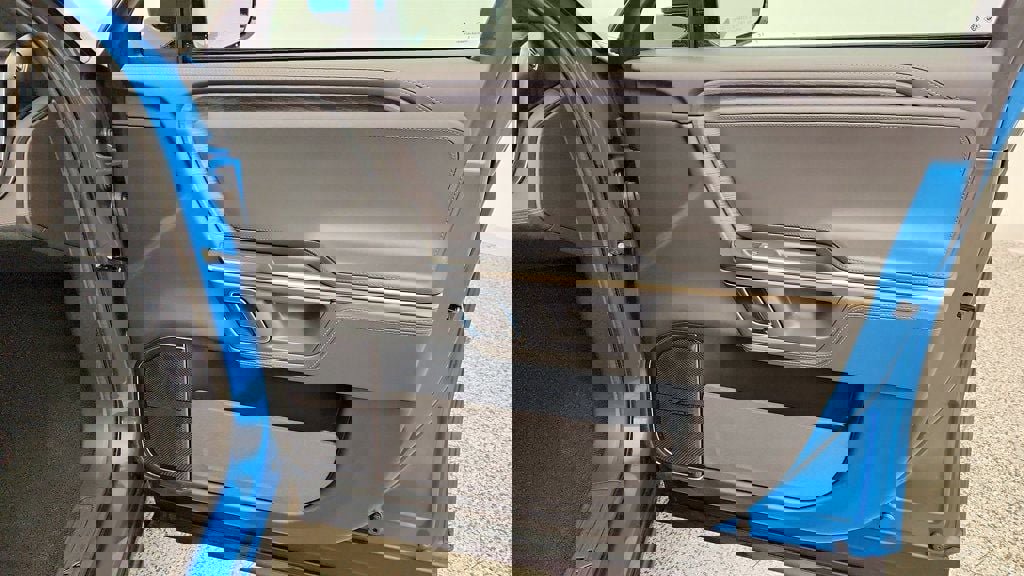 Used 2022 Rivian R1T Adventure image 25