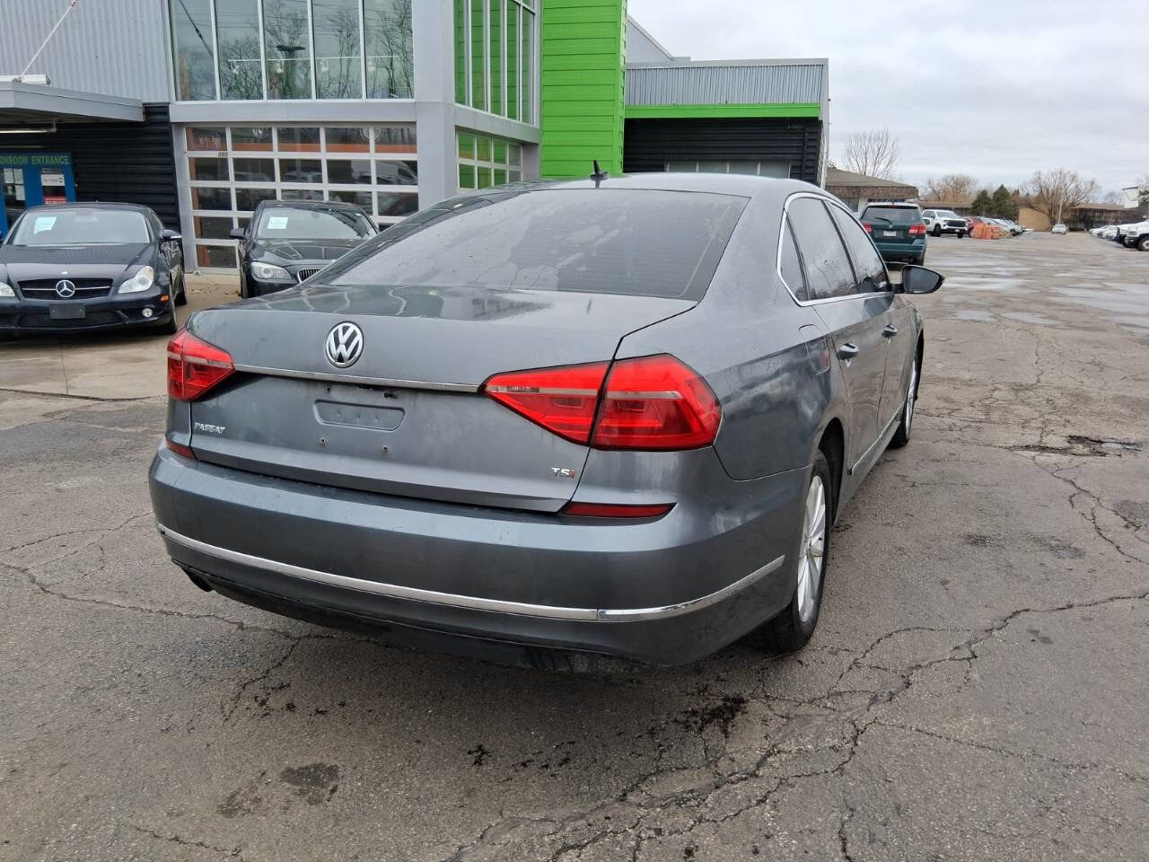 Used 2016 Volkswagen Passat 1.8T S image 5