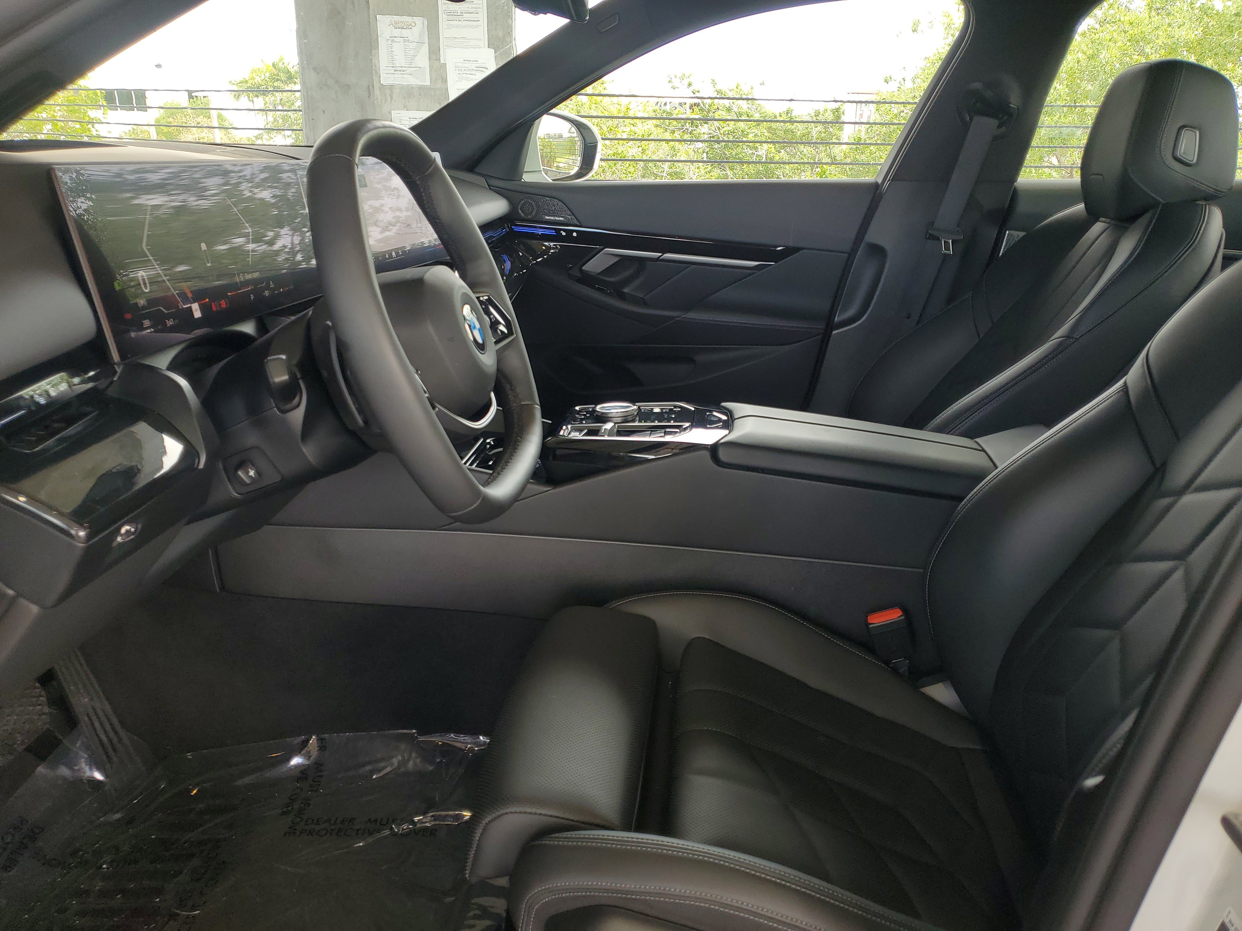 Used 2026 BMW 530i RWD image 17