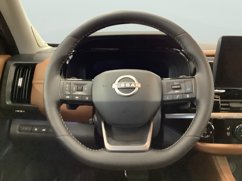 Used 2026 Nissan Pathfinder Platinum AWD/4WD image 7
