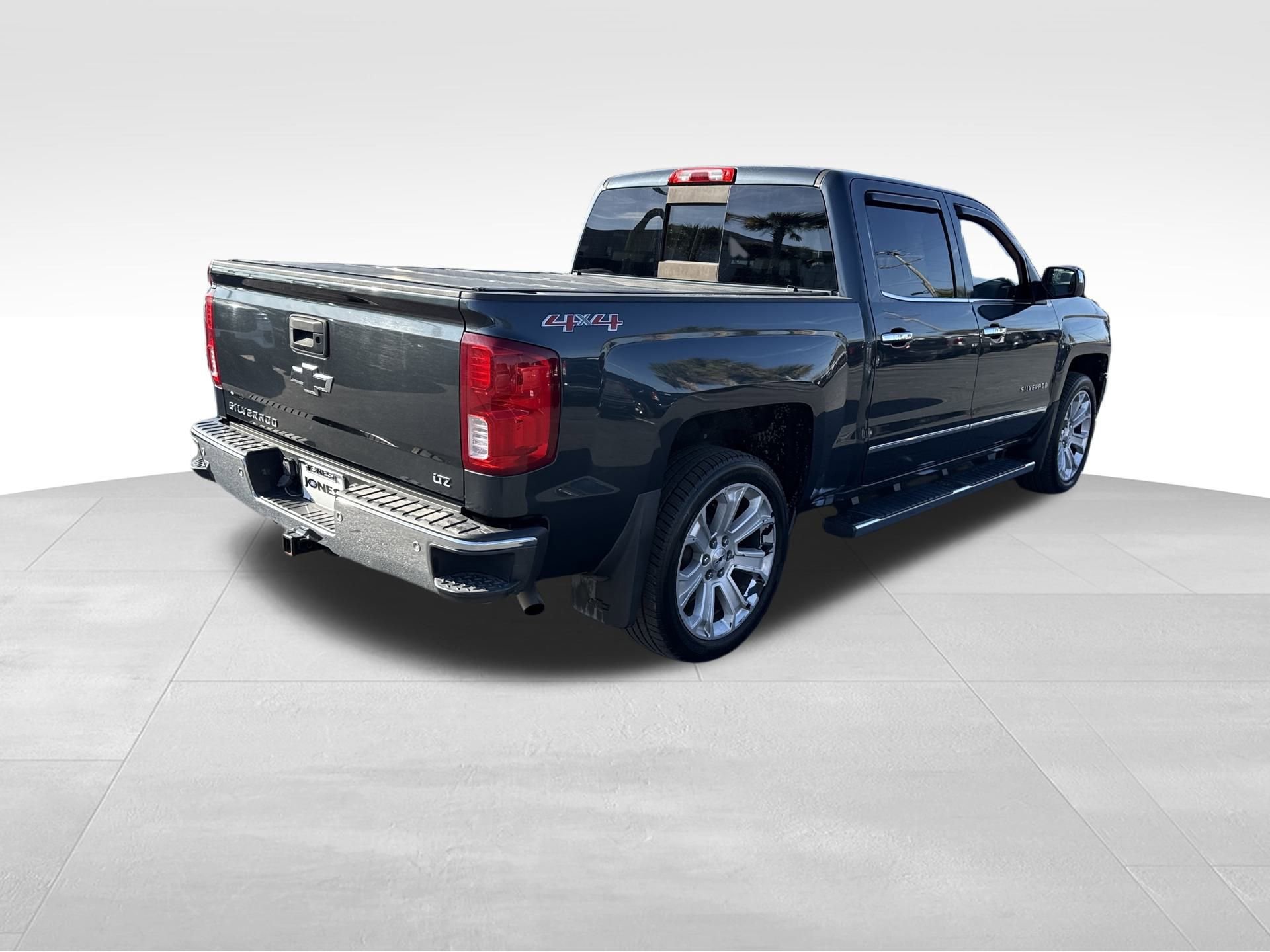 Used 2017 Chevrolet Silverado 1500 LTZ w/ LTZ Plus Package image 8