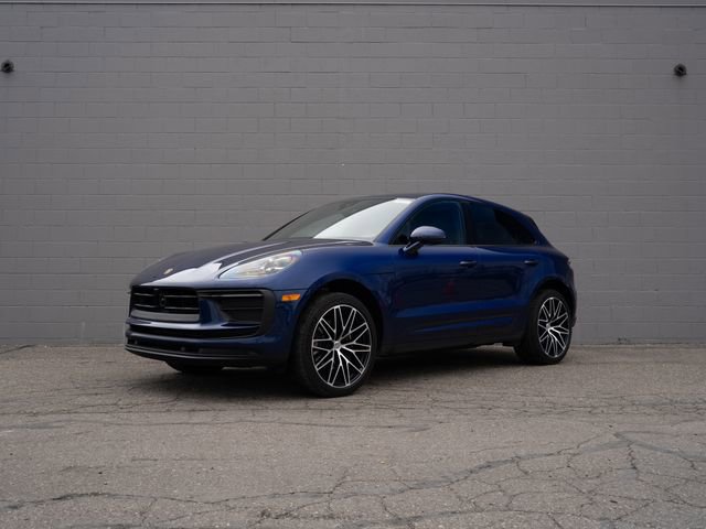 Certified 2026 Porsche Macan image 1