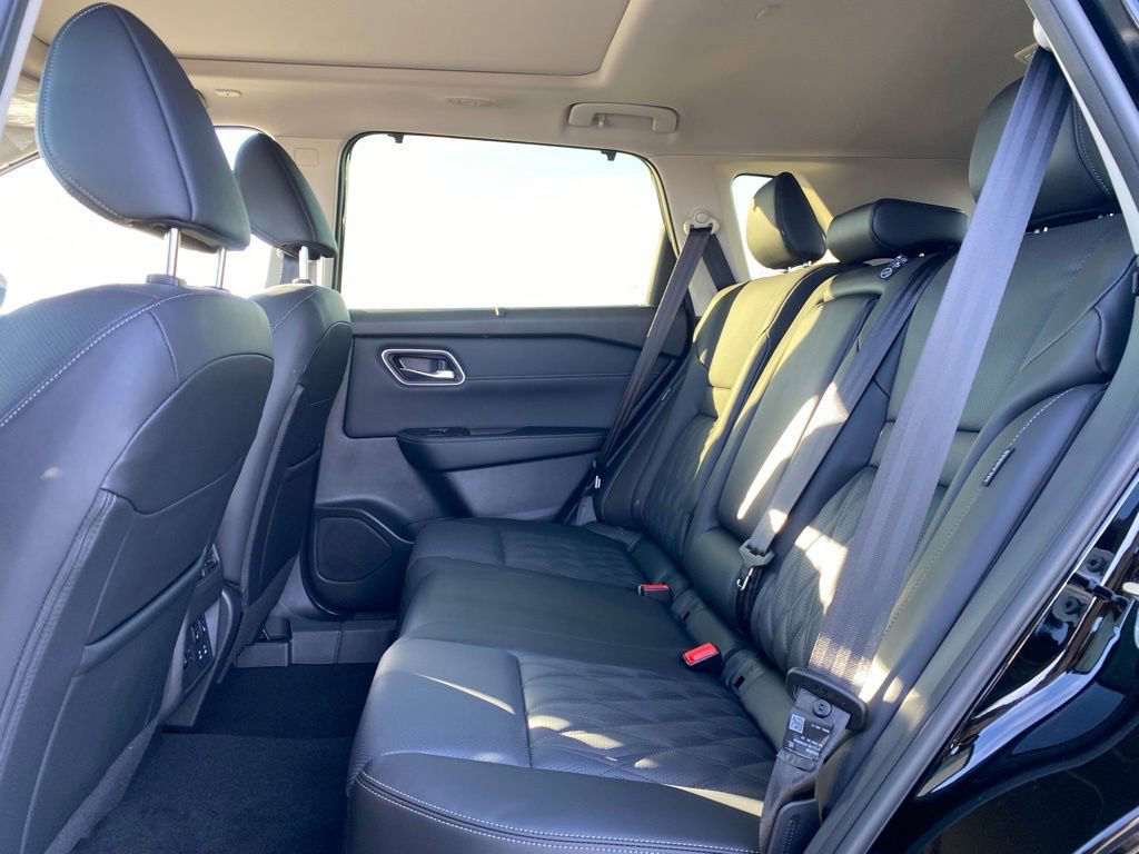 New 2026 Nissan Rogue Platinum w/ Platinum Premium Package AWD/4WD image 15