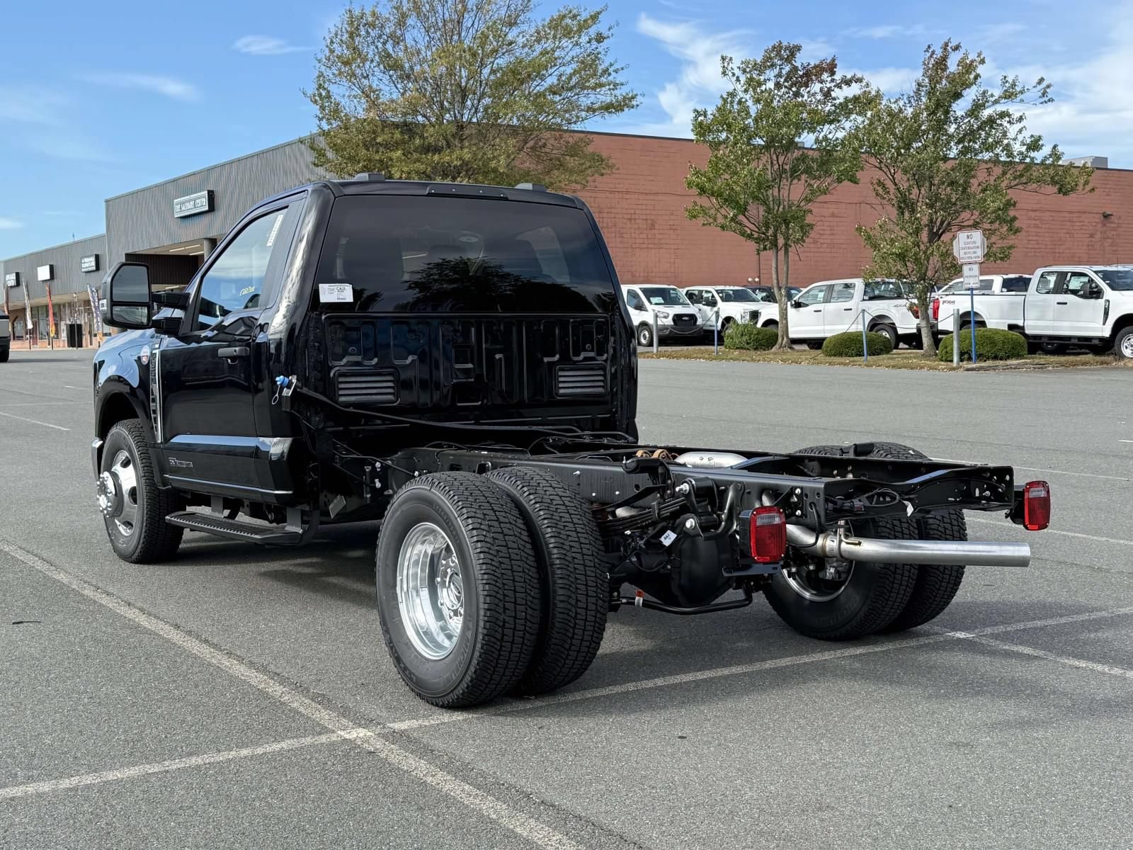 New 2026 Ford F350 XLT RWD image 4