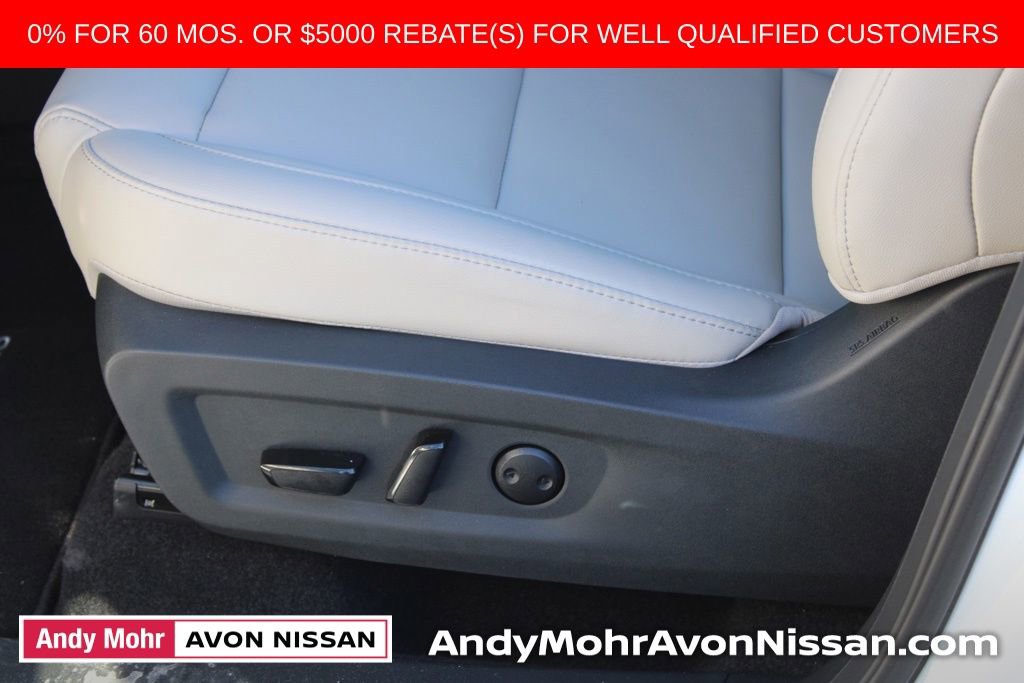 New 2025 Nissan Murano SL image 11