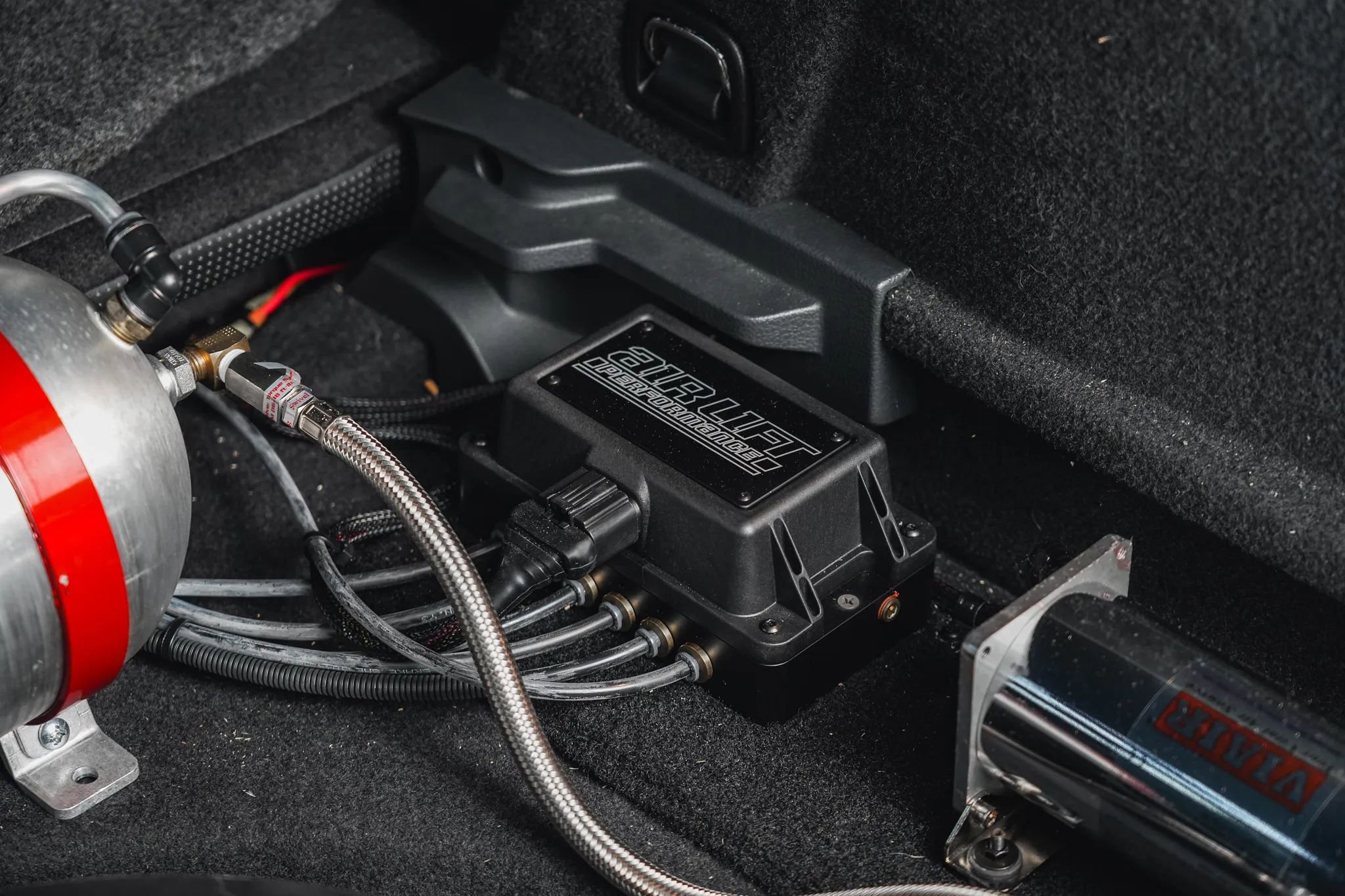 Used 2018 Volkswagen Golf R 4-Door image 73