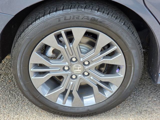 Used 2025 Honda Odyssey Touring image 12