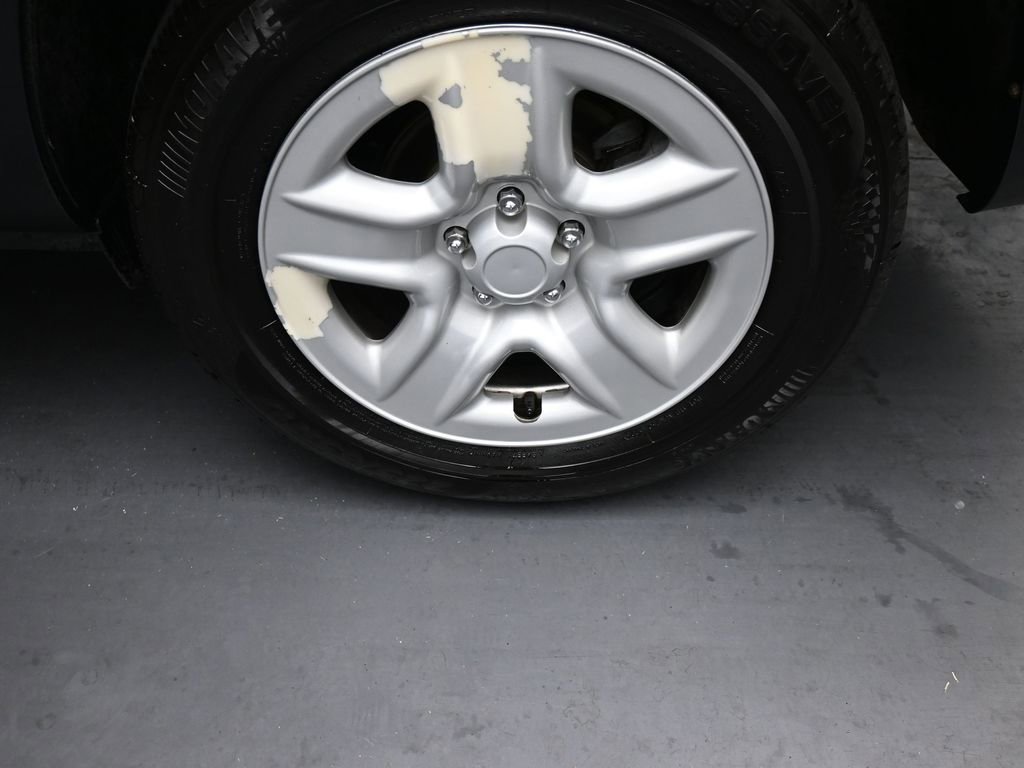 Used 2012 Toyota RAV4 4WD w/ Value Pkg image 17