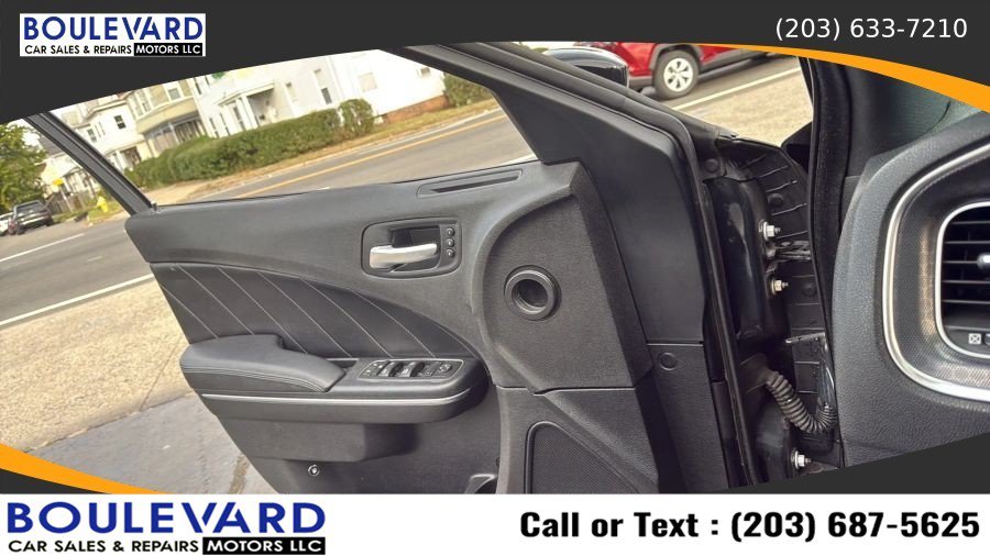 Used 2016 Dodge Charger R/T RWD image 28
