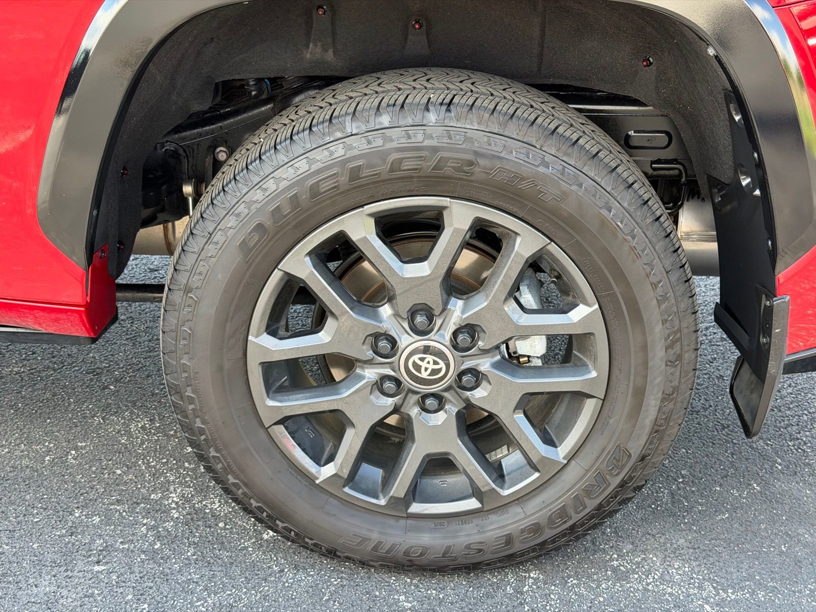 Used 2025 Toyota Sequoia Platinum AWD/4WD image 45