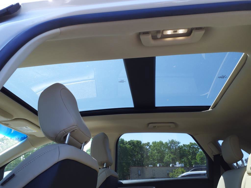 Used 2020 Ford Edge SEL w/ Convenience Package image 16