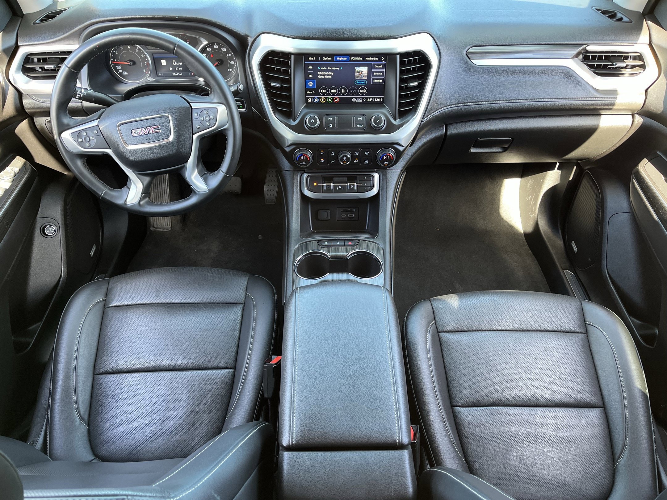 Used 2023 GMC Acadia SLT FWD image 11